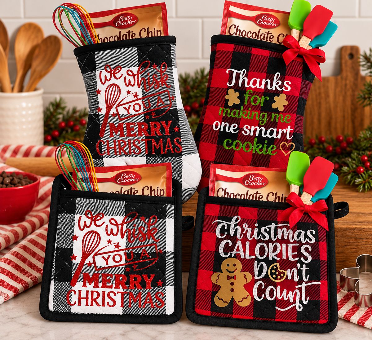Holiday Plaid Oven Mitts & Pot Holders